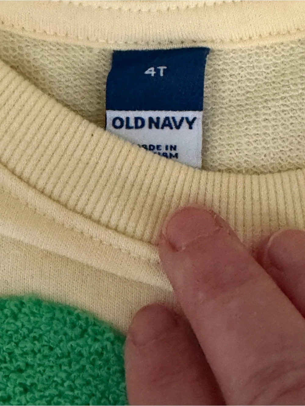 Old Navy Yellow Lightweight Sweatshirt w/ Strawberry Appliqué 🍓🆕